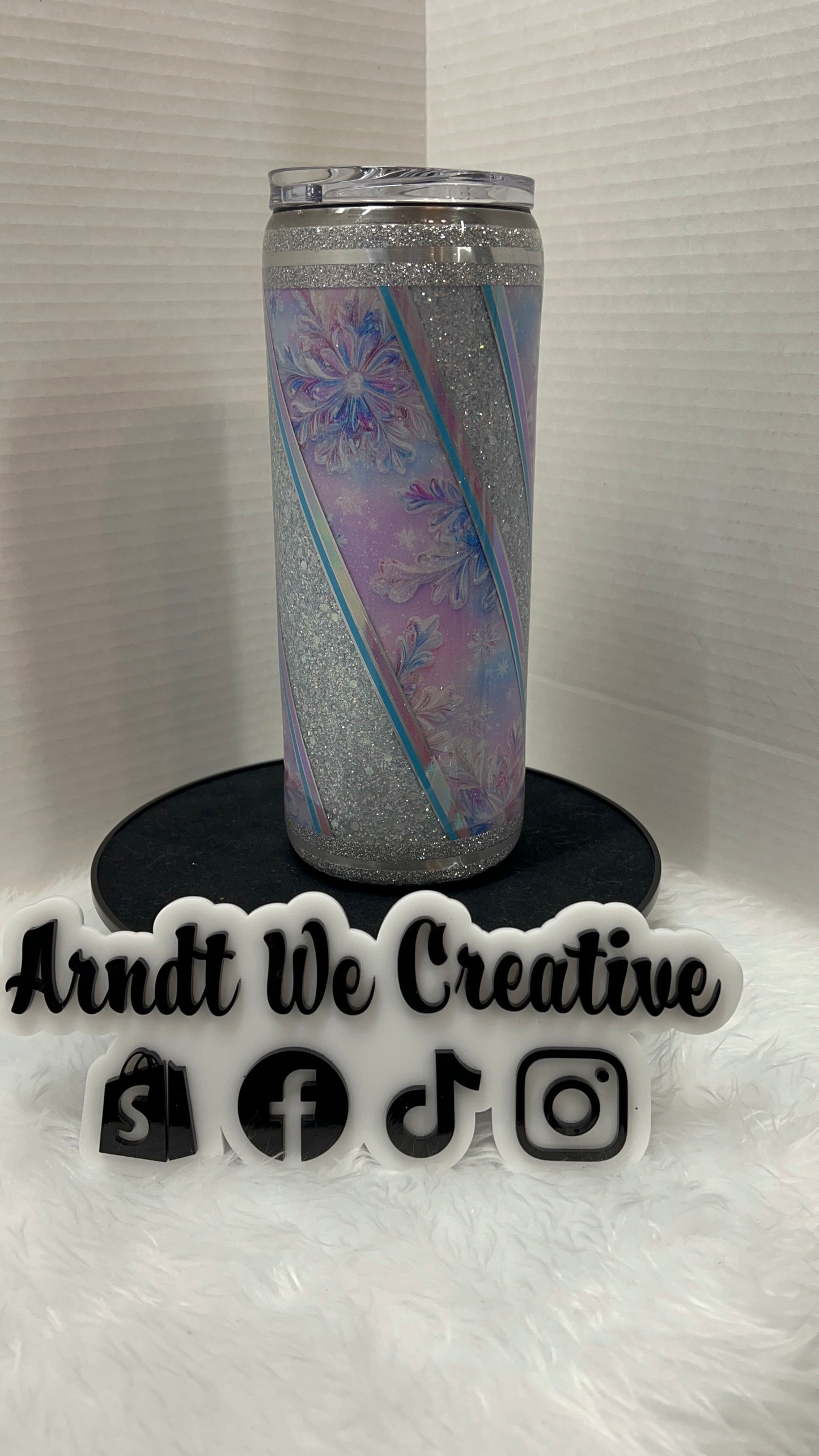 Ready to Ship - 25oz Skinny Tumbler (Snowflakes)