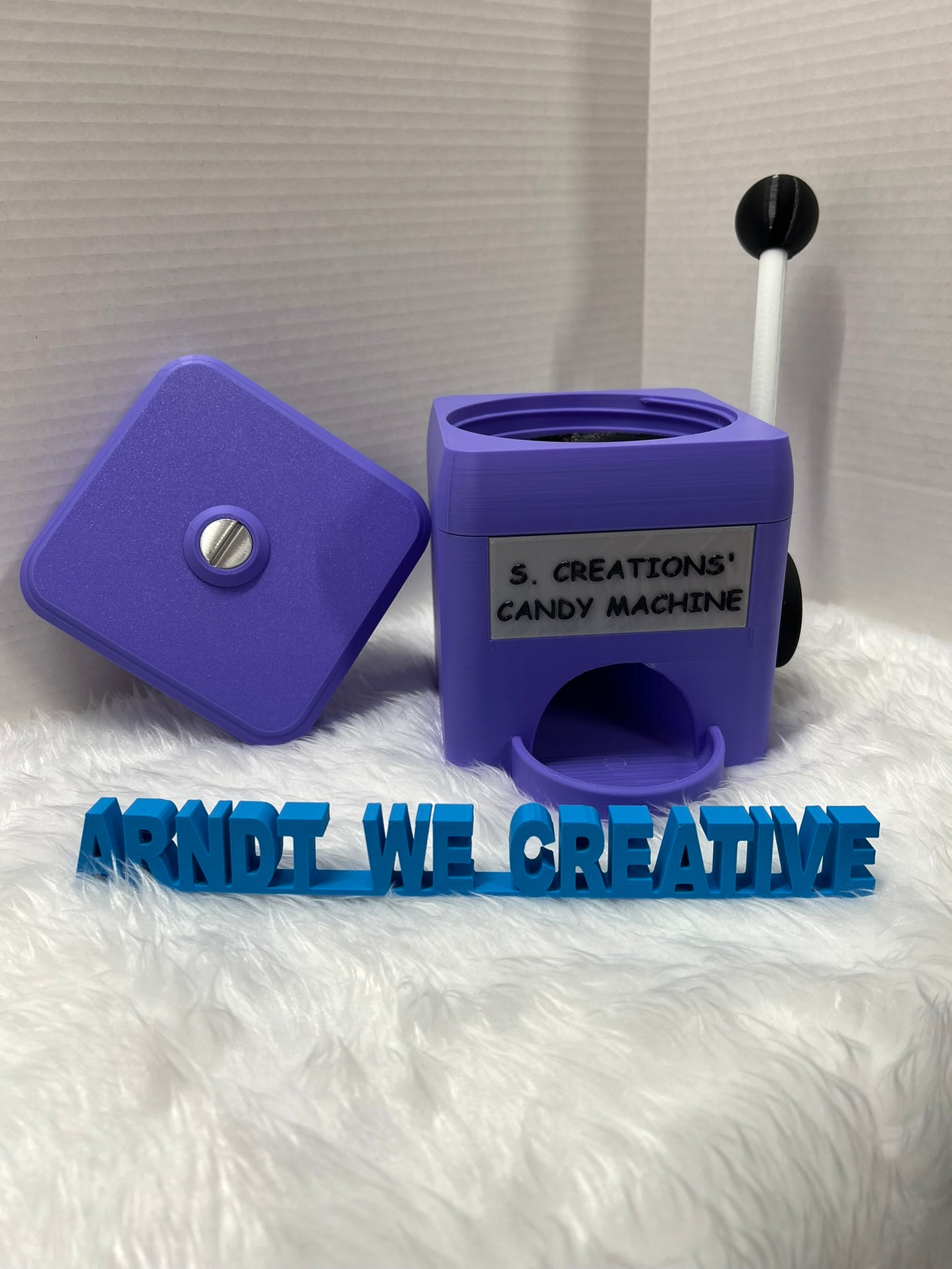 3D Printed Candy Machine