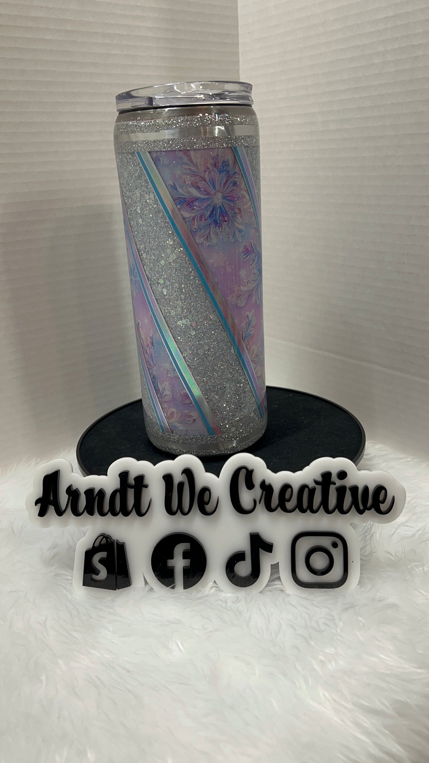 Ready to Ship - 25oz Skinny Tumbler (Snowflakes)