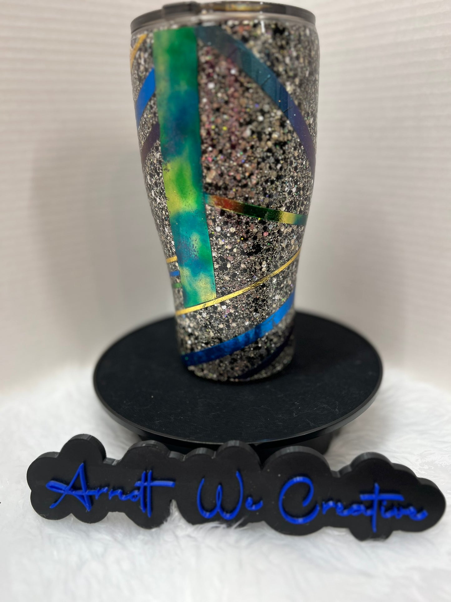 Ready to Ship - 30oz Modern Curve Tumbler (Black & Gold glitter)
