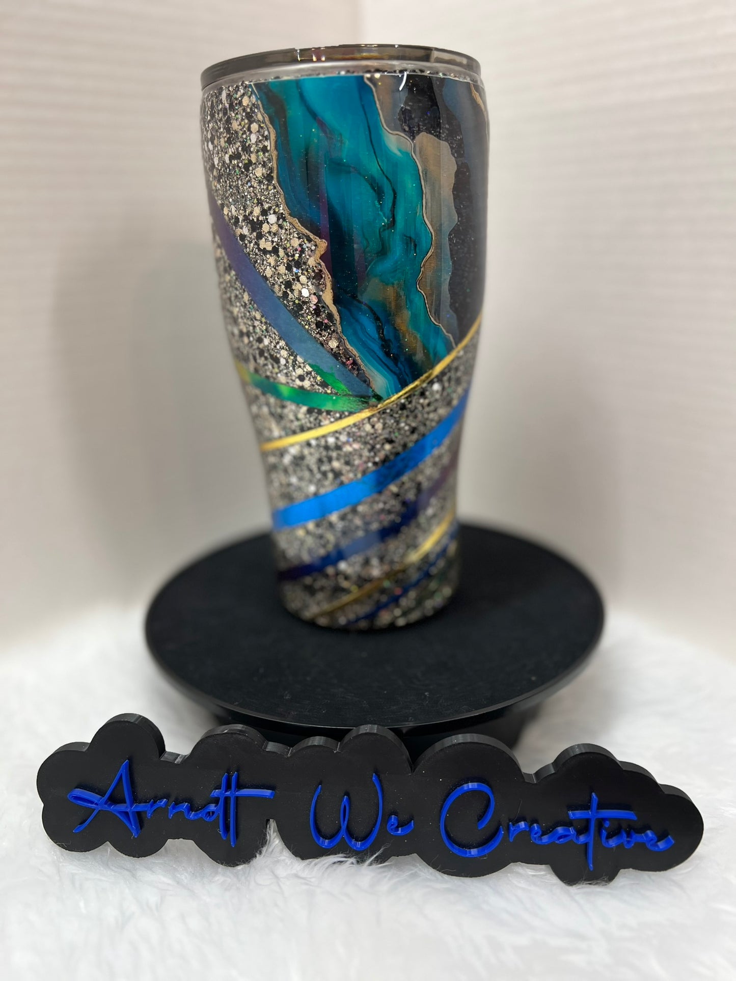Ready to Ship - 30oz Modern Curve Tumbler (Black & Gold glitter)