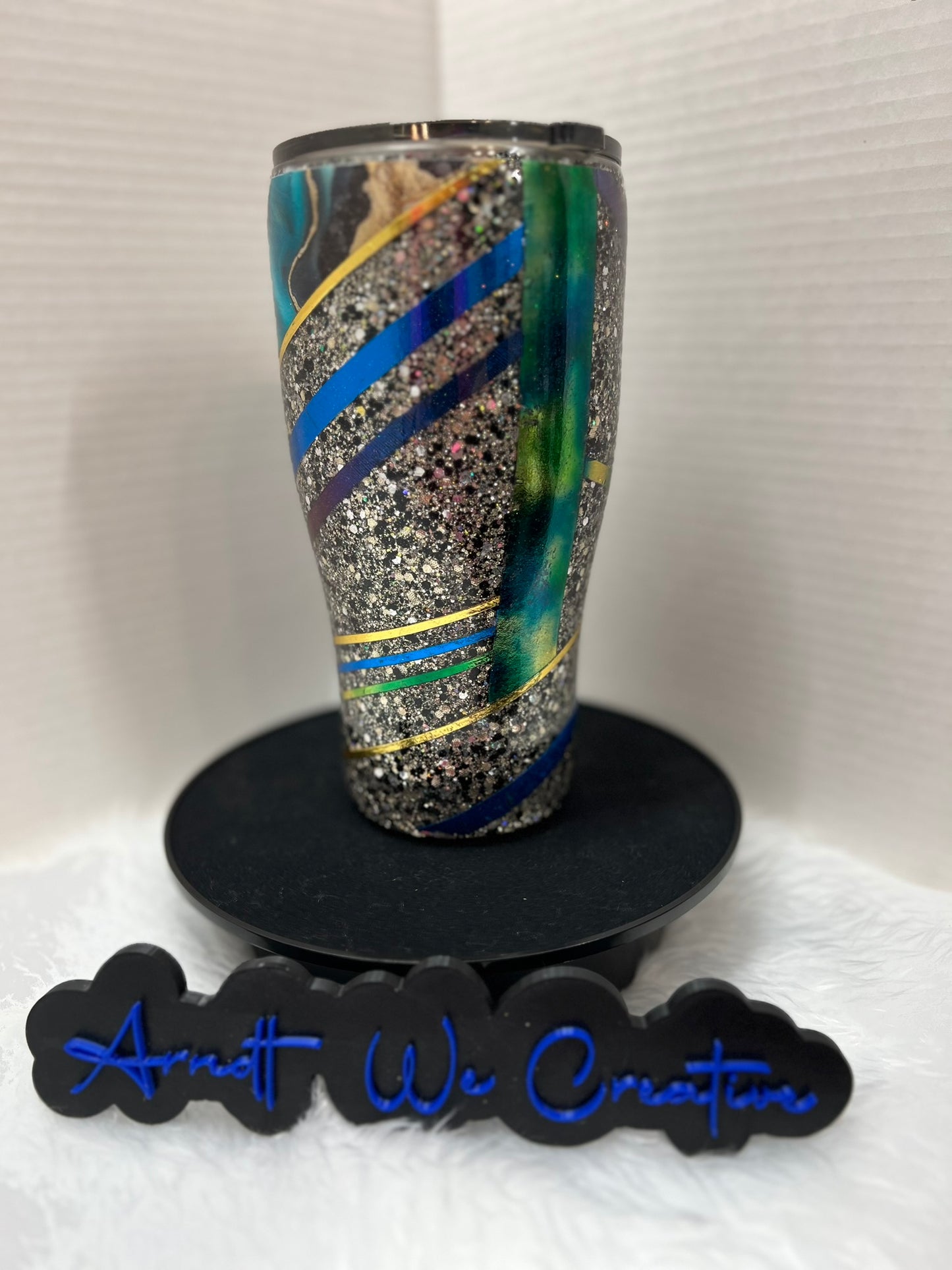 Ready to Ship - 30oz Modern Curve Tumbler (Black & Gold glitter)